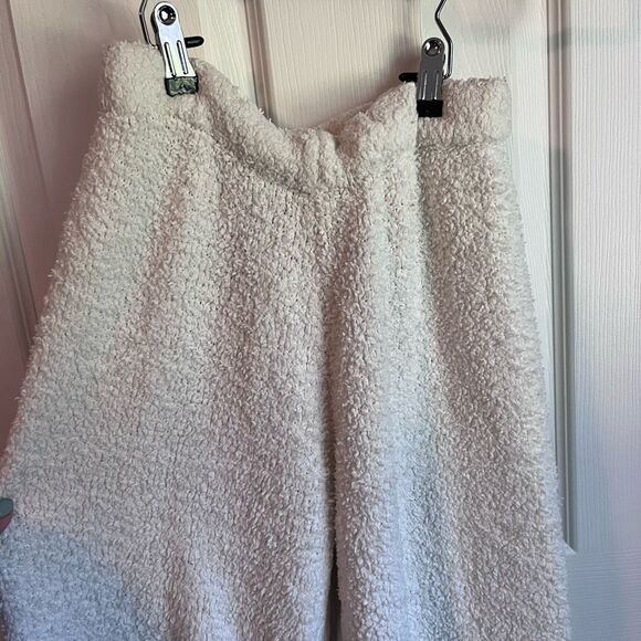 SKIMS Cream Cozy Jogger Pants - Picture 4 of 6